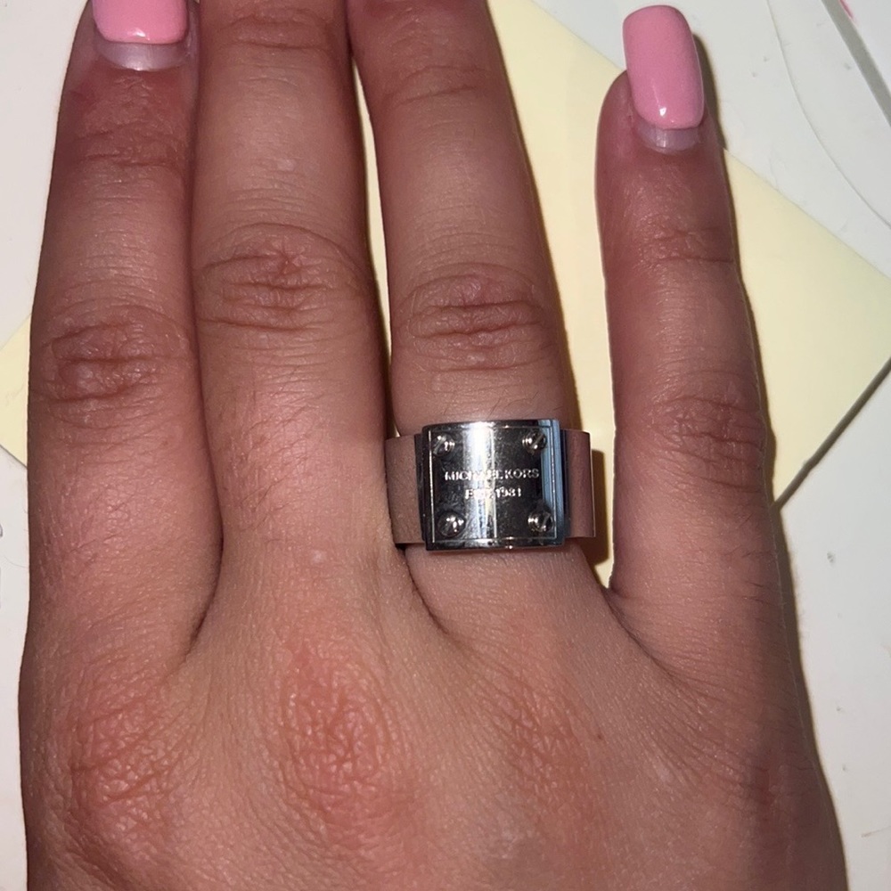 Michael Kors ring